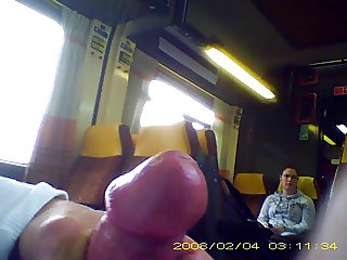 flash Cuming in the train